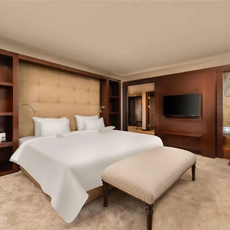 Hotel Rixos Park - The Land Of Legends Access